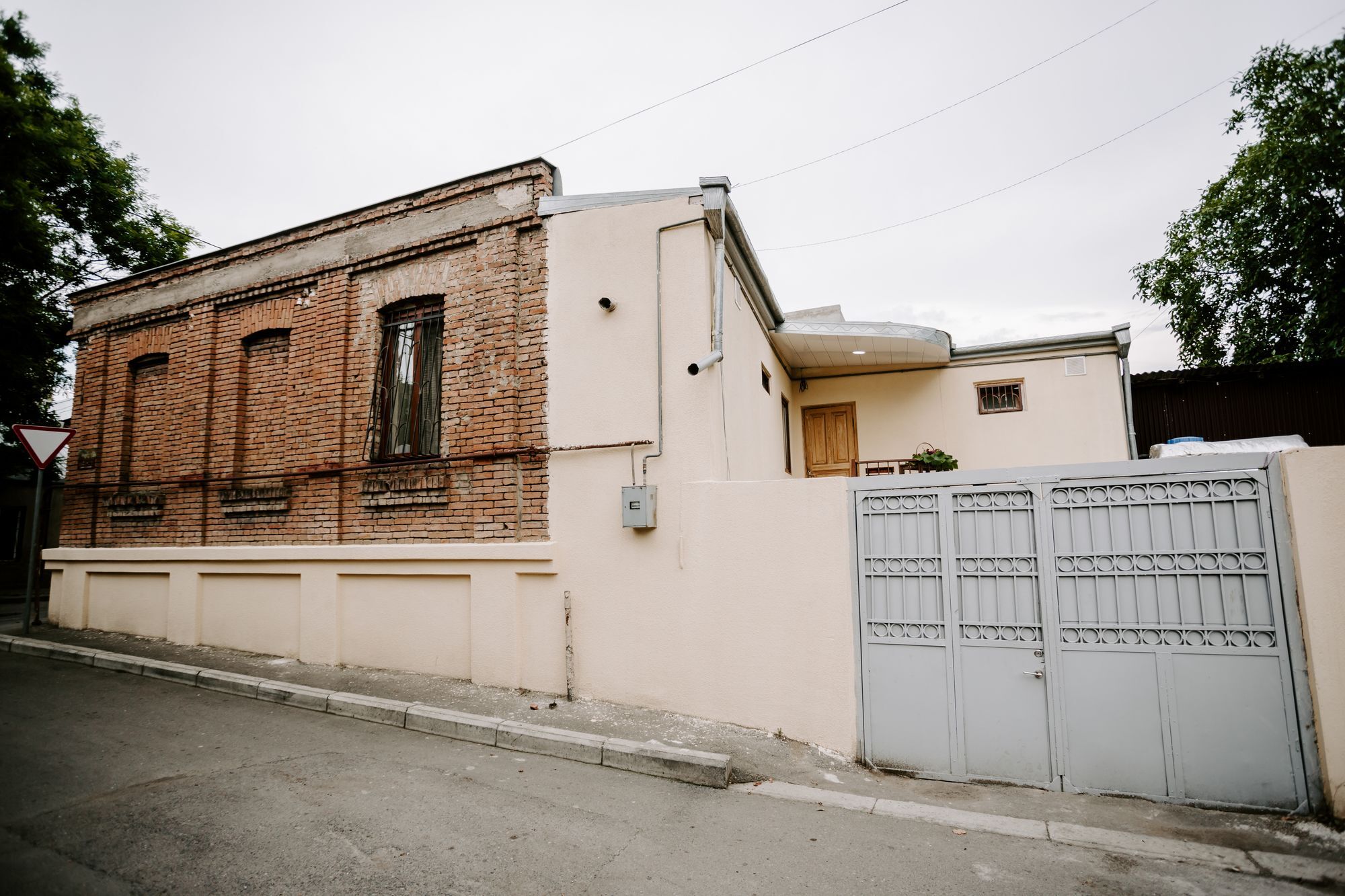 Tbilisi Viking Hostel Экстерьер фото